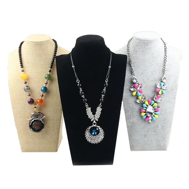 Beludru Potret Kalung Liontin  - Body Jewelry Display Ideas ulasan dan harga