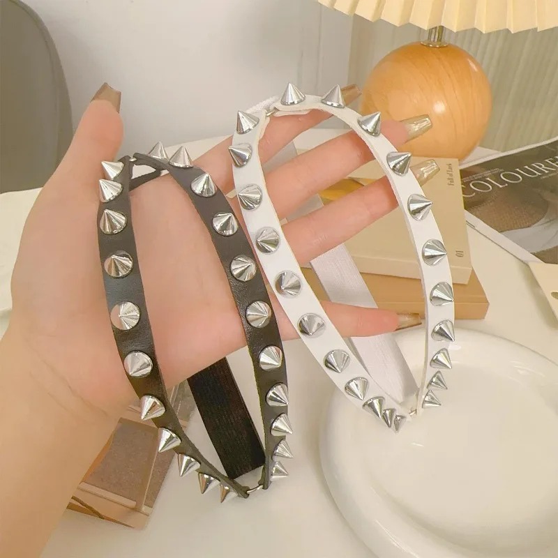 Garter Kaki Model Kerucut Dua  - Body Jewelry Leg Chain ulasan dan harga